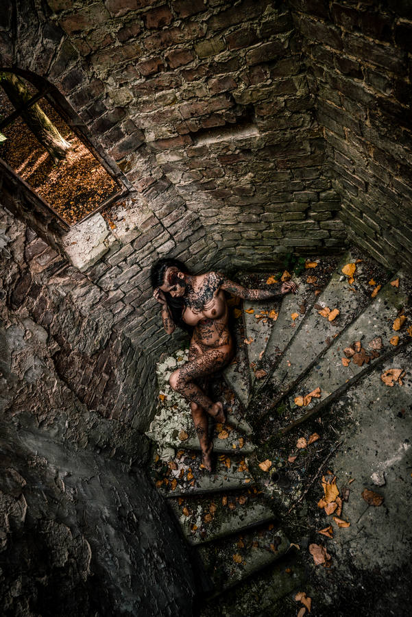 Lost Place Fotoshooting - Abandoned - verlassene Orte im Ruhrgebiet und in Berlin - Aktfotos