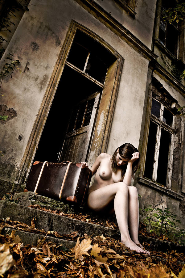 Lost Place Fotoshooting - Abandoned - verlassene Orte im Ruhrgebiet und in Berlin - Aktfotos