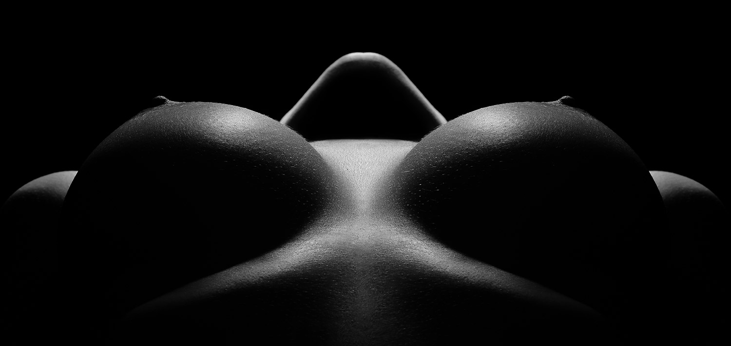 Aktfotos in Düsseldorf, Ratingenund Neuss-  Aktshooting Fotostudio Fotografin / Fotograf Akt