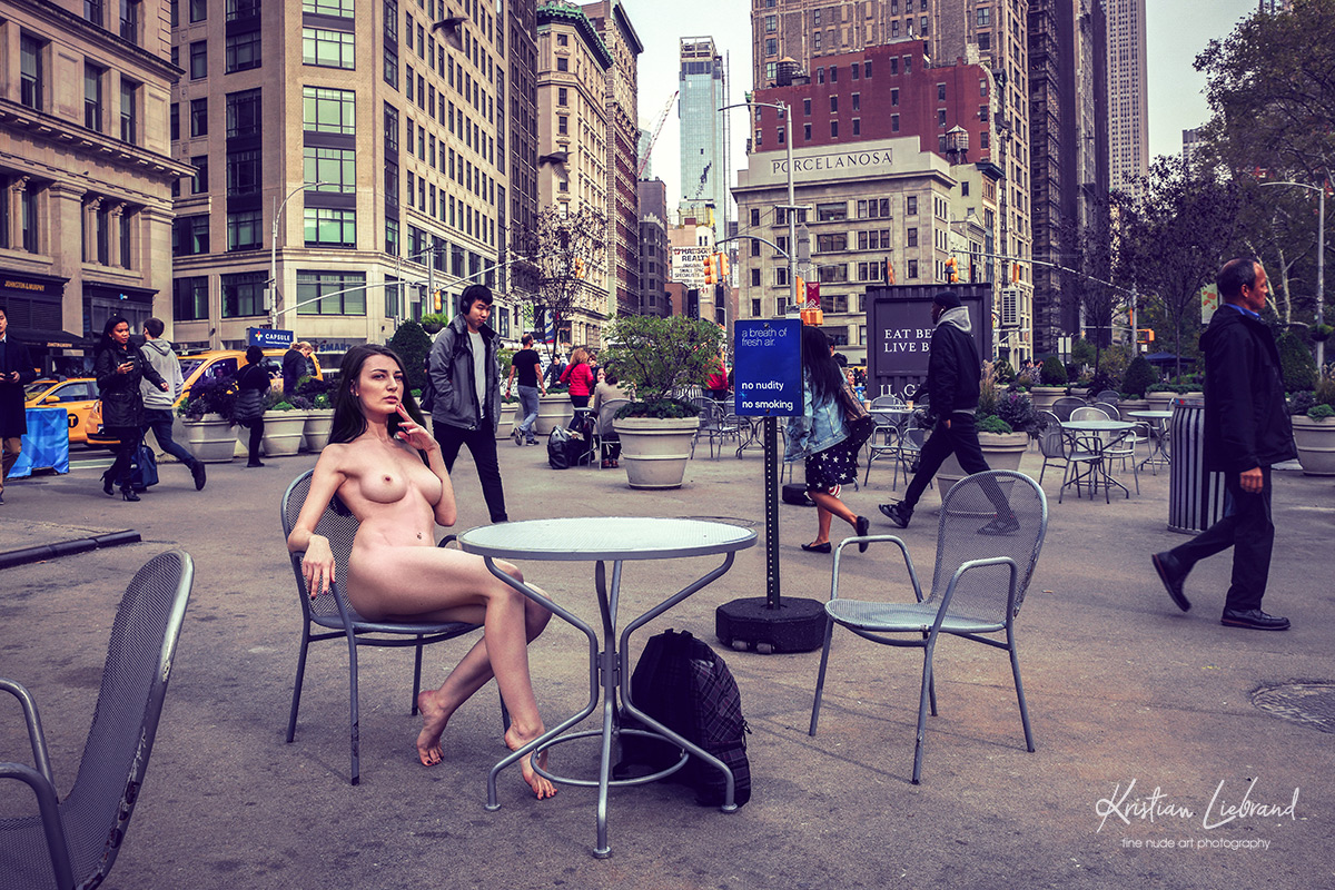New York Aktfotos in der Öffentlichkeit Nude in Public