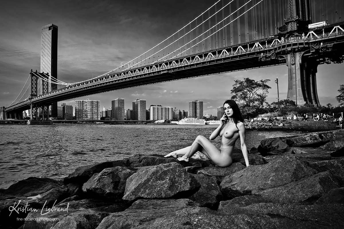 Aktfotos in der Öffentlichkeit von New York - nude in public