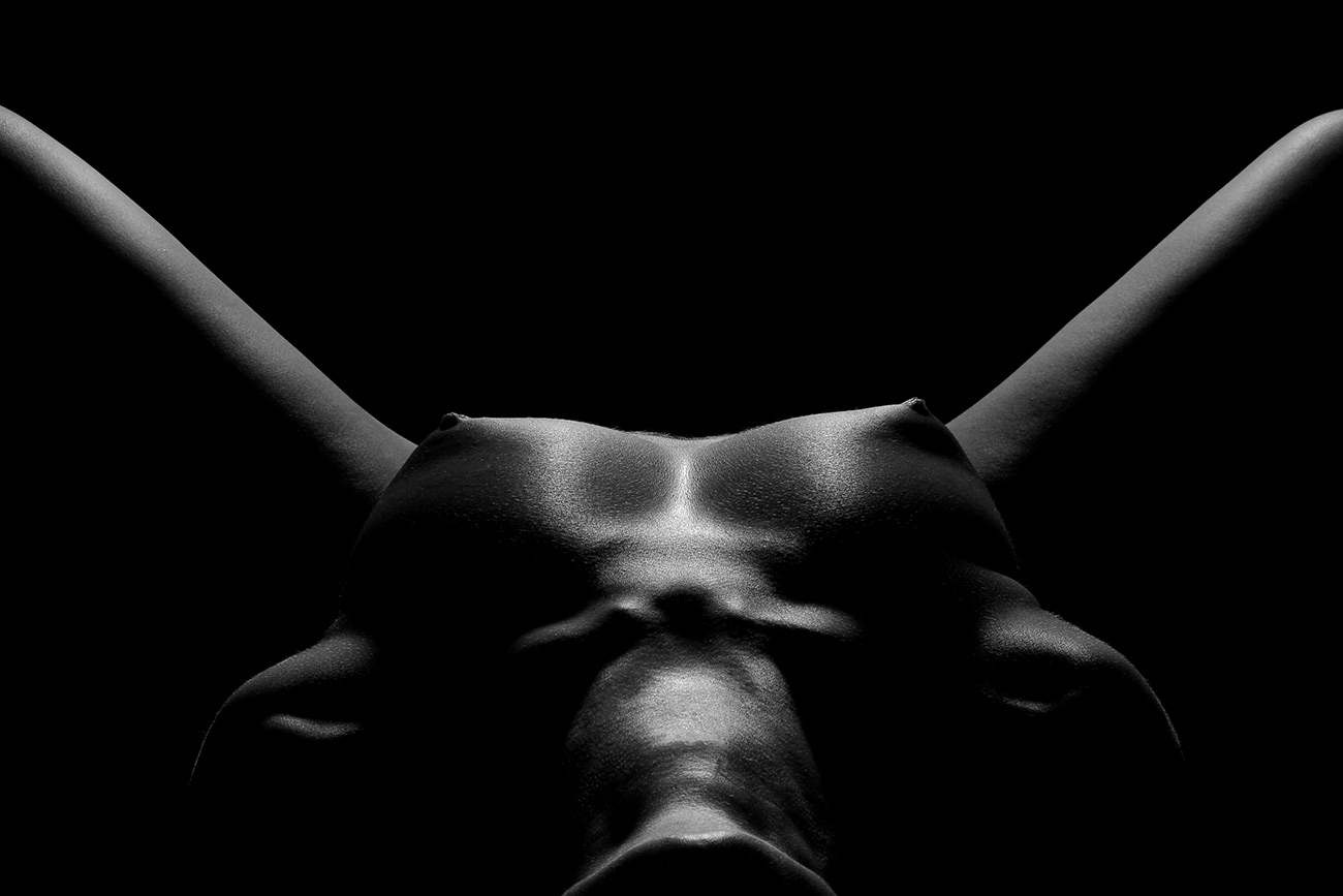 Geometrische Formen in der Aktfotografie Schwarzweiß Körperlandschaften