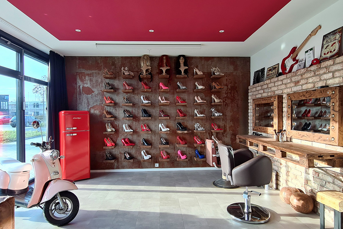 Stylingbereich des Fotostudios für Visagisten Makeup und Hairstyling